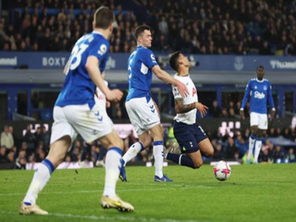 Tin Tottenham 4/4: HLV Stellini chia sẻ sau trận hòa Everton