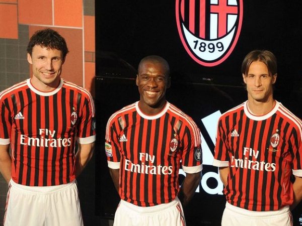 Áo CLB AC Milan – Biểu tượng vượt thời gian